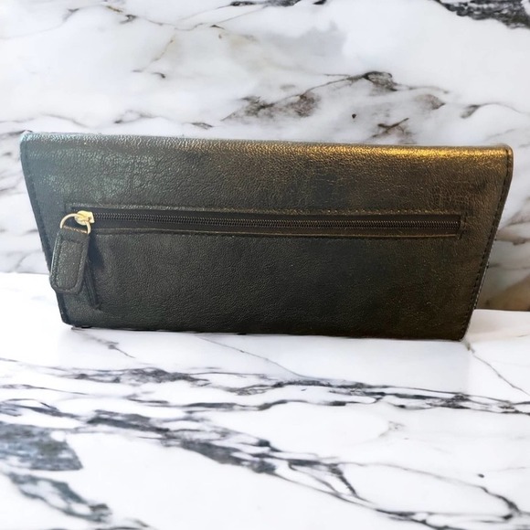 Kenneth Cole Black Trifold Women’s Wallet EUC - Picture 2 of 9